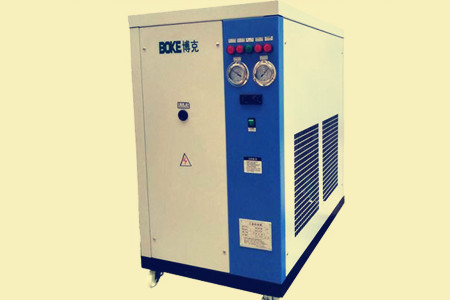 水冷箱式冷水機(jī)和螺桿式機(jī)組有何不同？
